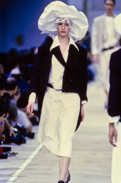 Look 18